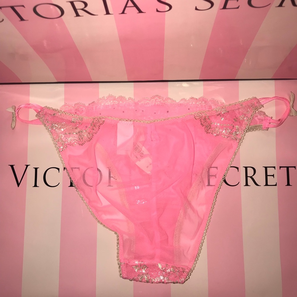 Victoria's Secret Shimmery lace bikini Panty - Picture 5 of 8